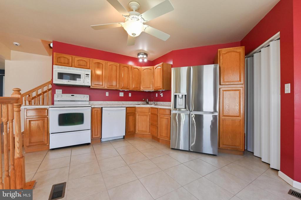 8227 BAYSIDE DRIVE