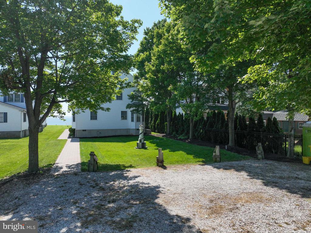 8227 BAYSIDE DRIVE
