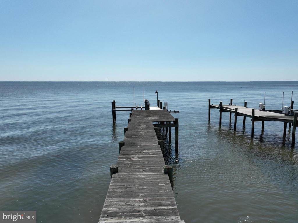8227 BAYSIDE DRIVE
