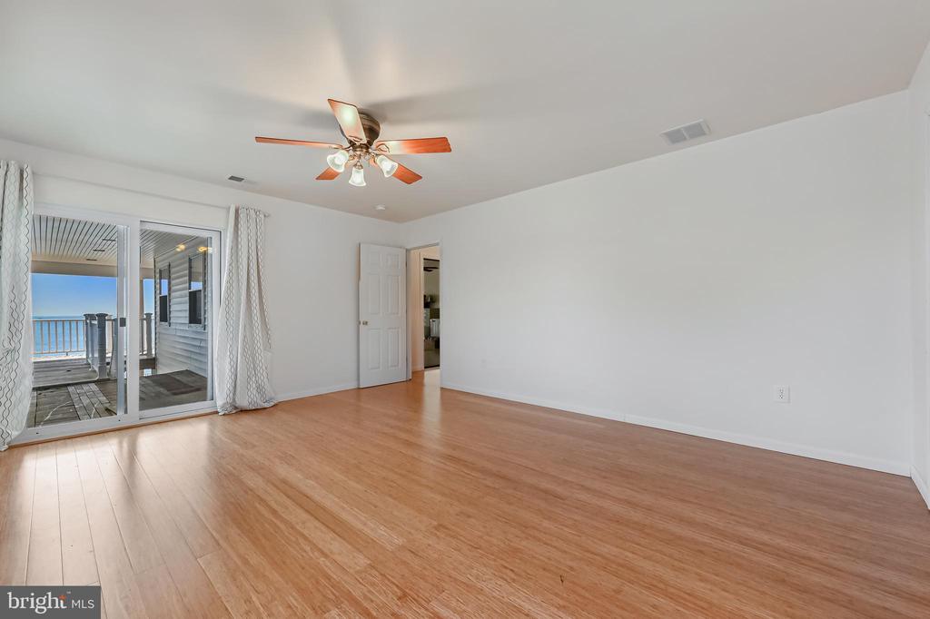 8227 BAYSIDE DRIVE