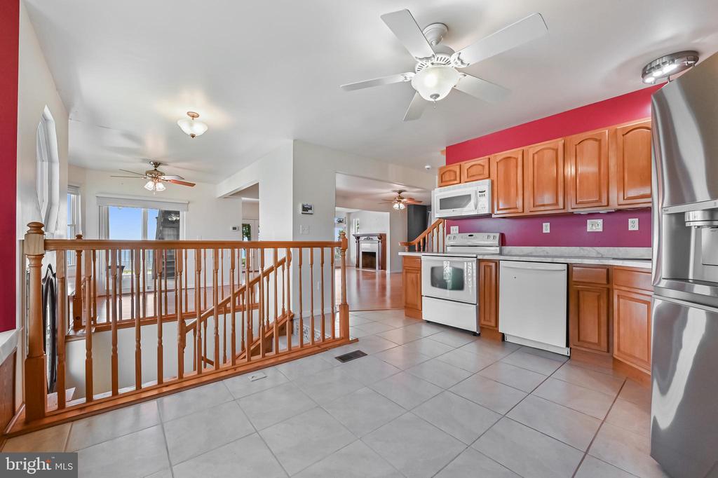 8227 BAYSIDE DRIVE