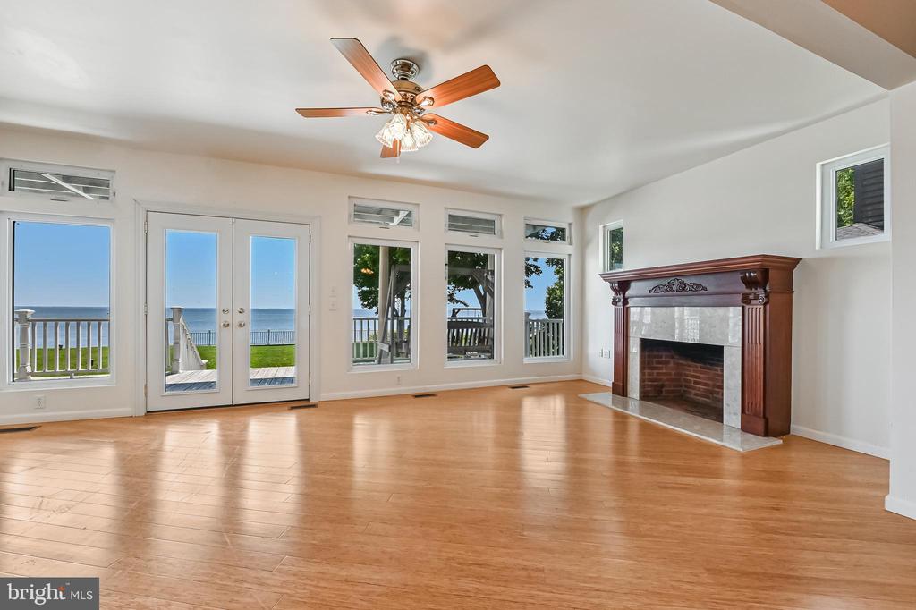 8227 BAYSIDE DRIVE