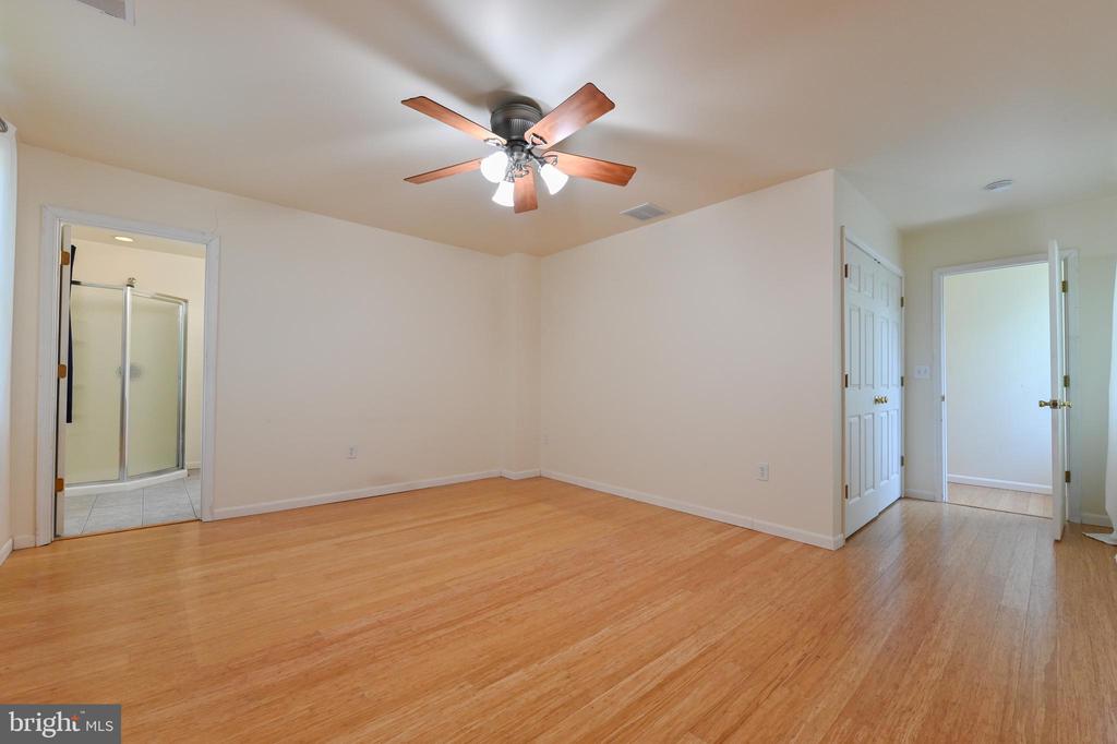8227 BAYSIDE DRIVE