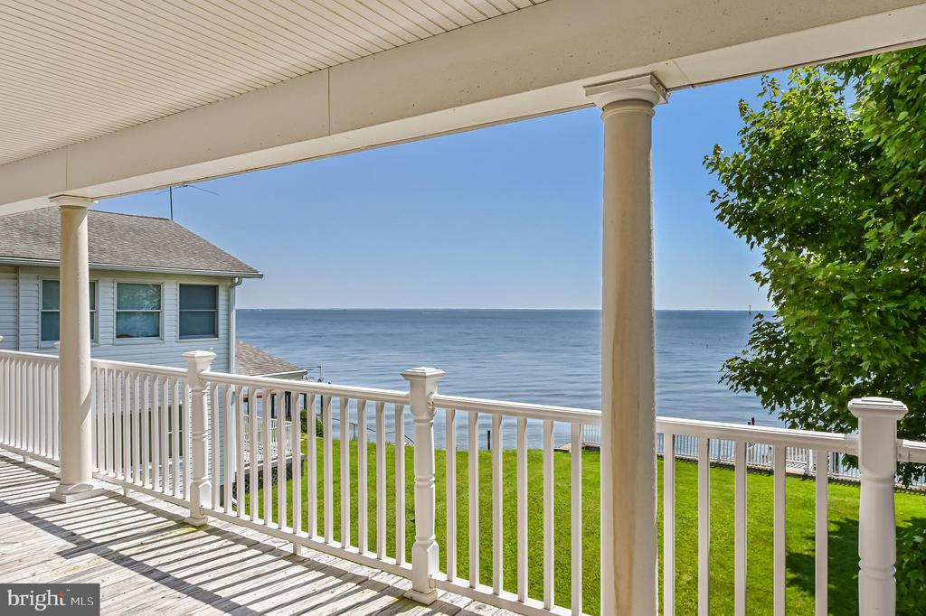 8227 BAYSIDE DRIVE
