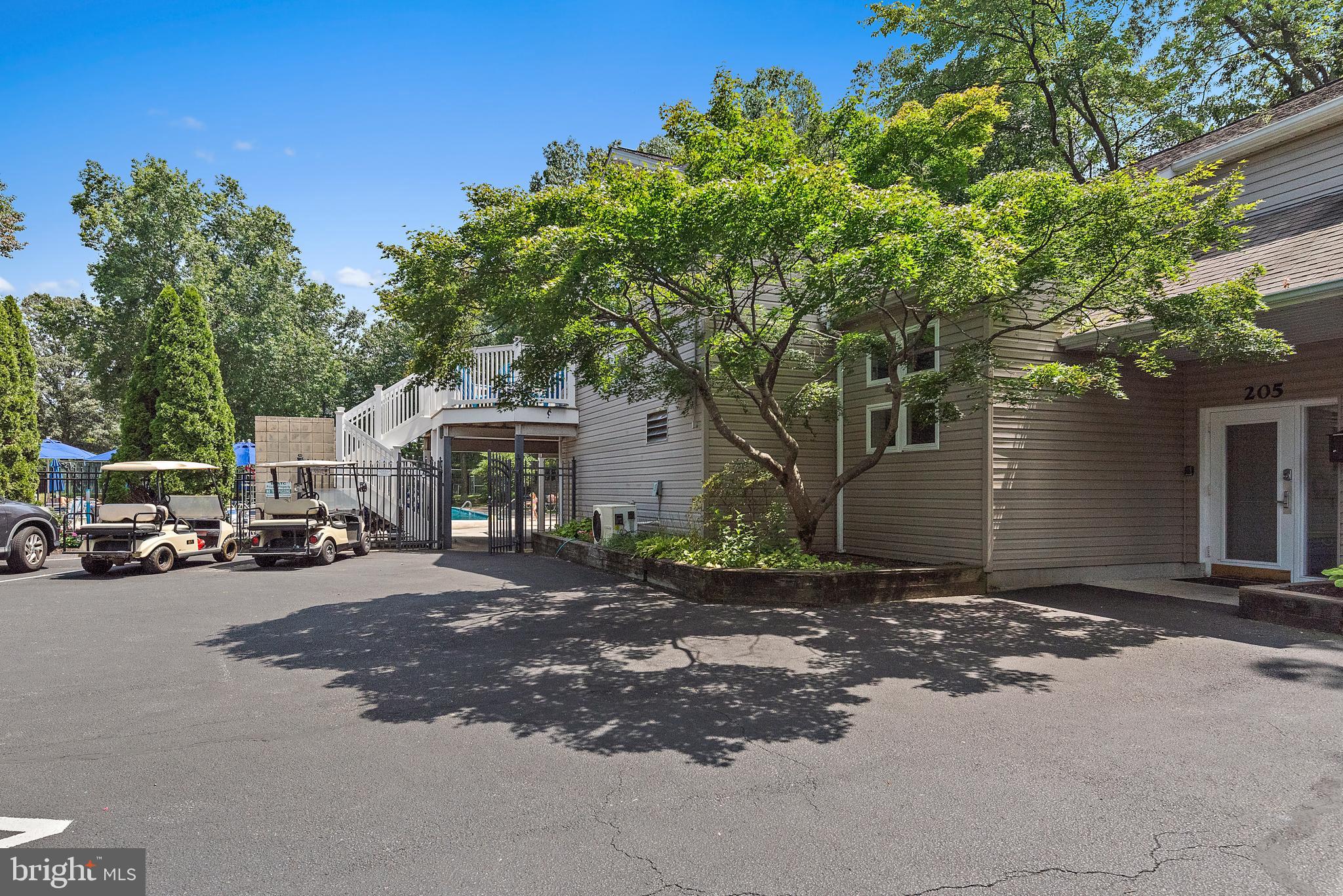 392 STONEHOUSE DRIVE