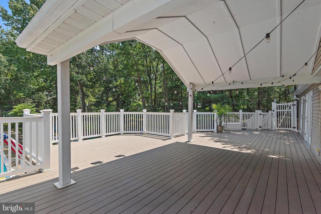 392 STONEHOUSE DRIVE