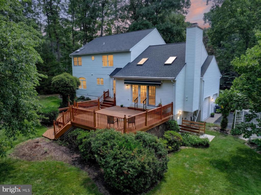 1482 WESTCLIFF DRIVE