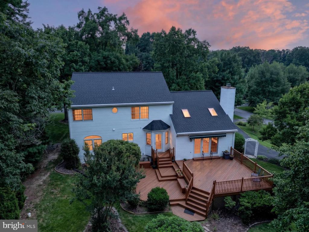 1482 WESTCLIFF DRIVE