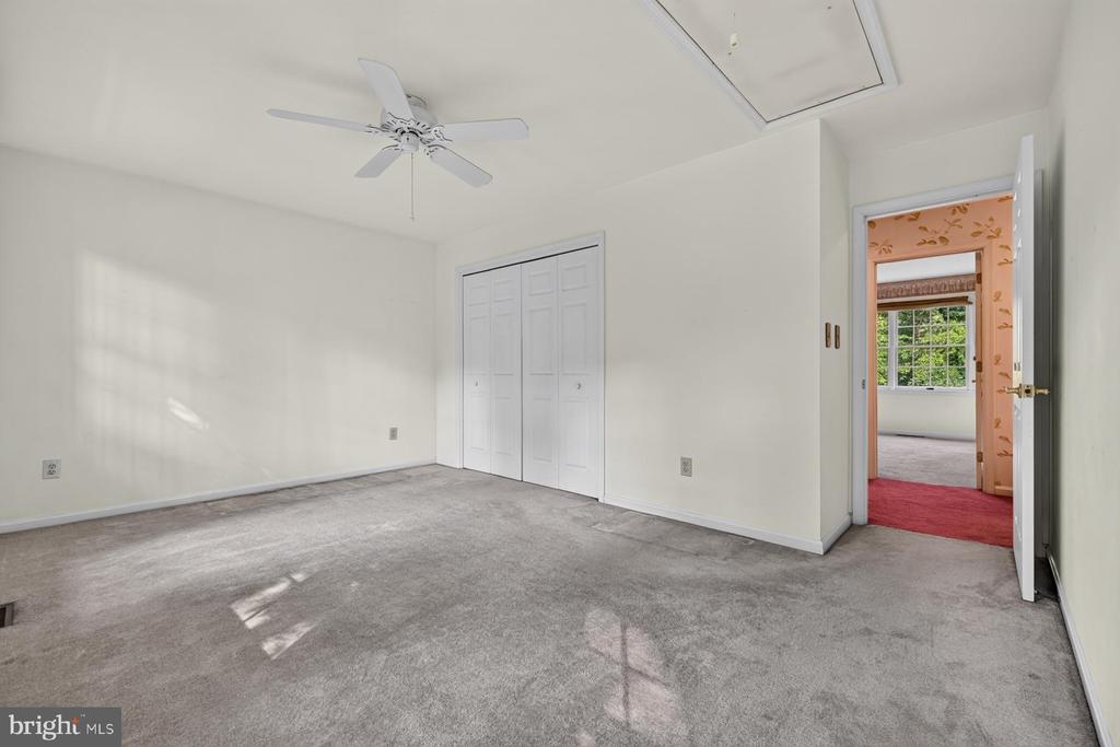 1482 WESTCLIFF DRIVE
