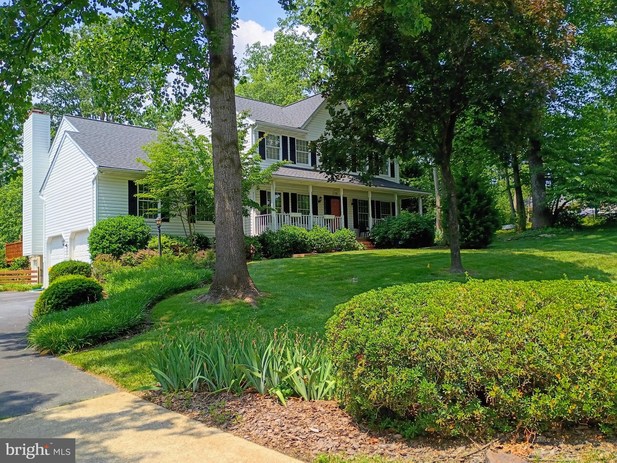 1482 WESTCLIFF DRIVE