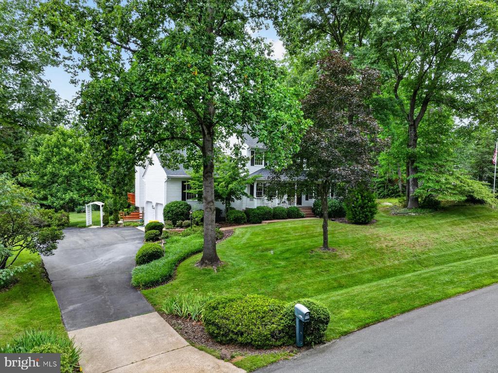 1482 WESTCLIFF DRIVE