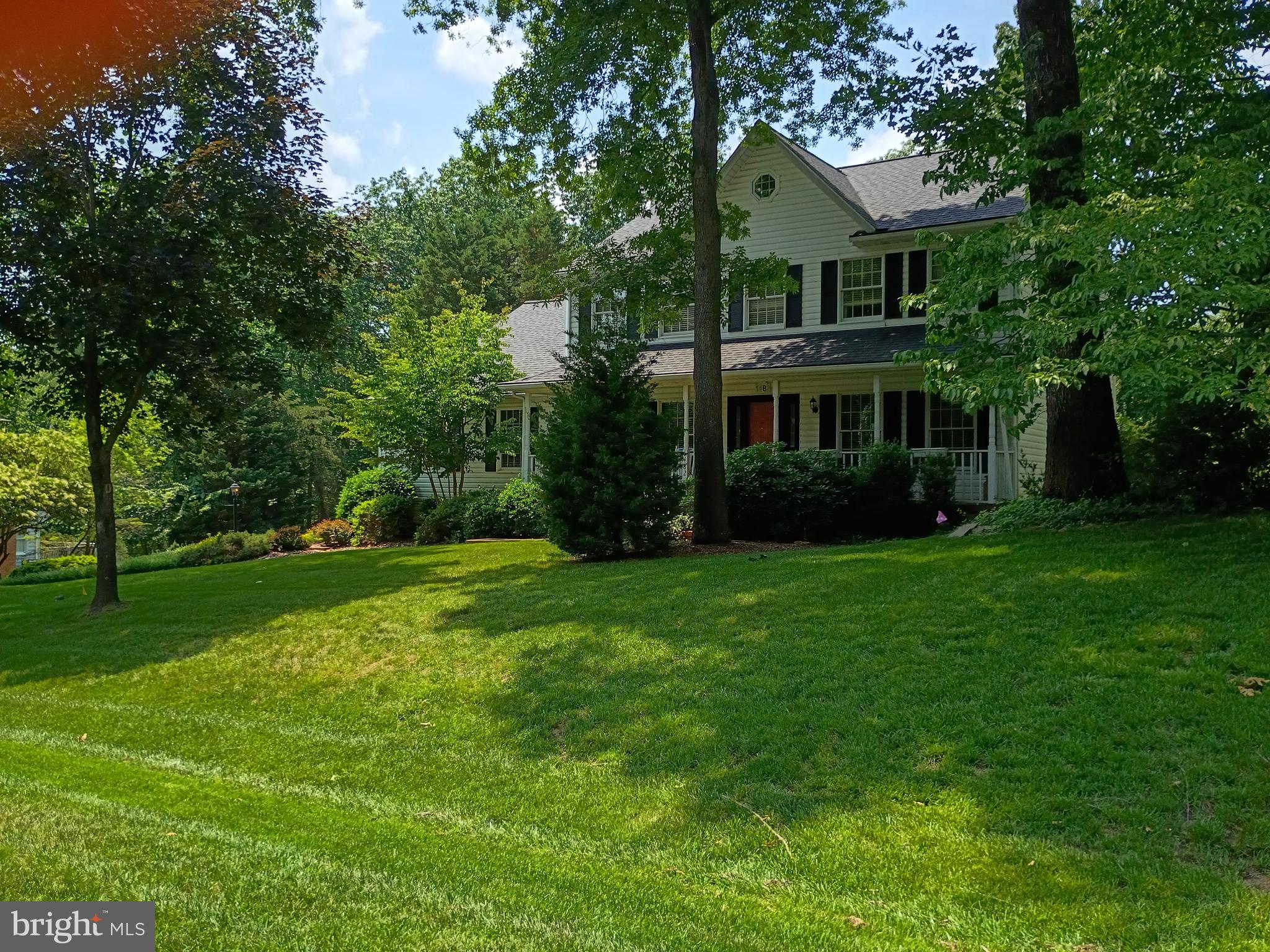 1482 WESTCLIFF DRIVE