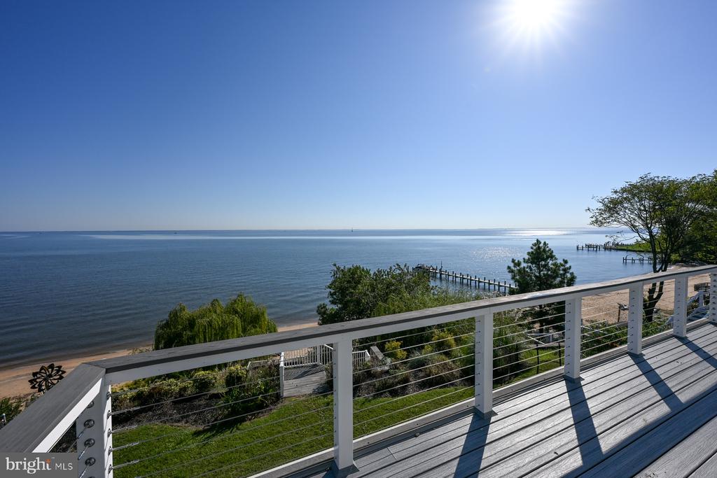 8163 BAYSIDE DRIVE