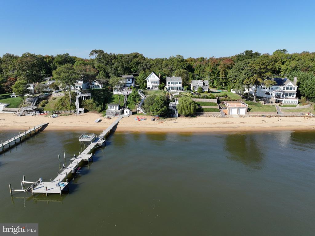 8163 BAYSIDE DRIVE