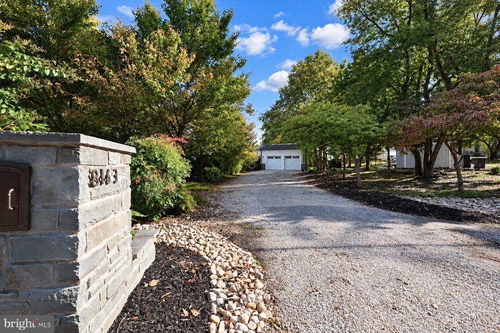 8163 BAYSIDE DRIVE
