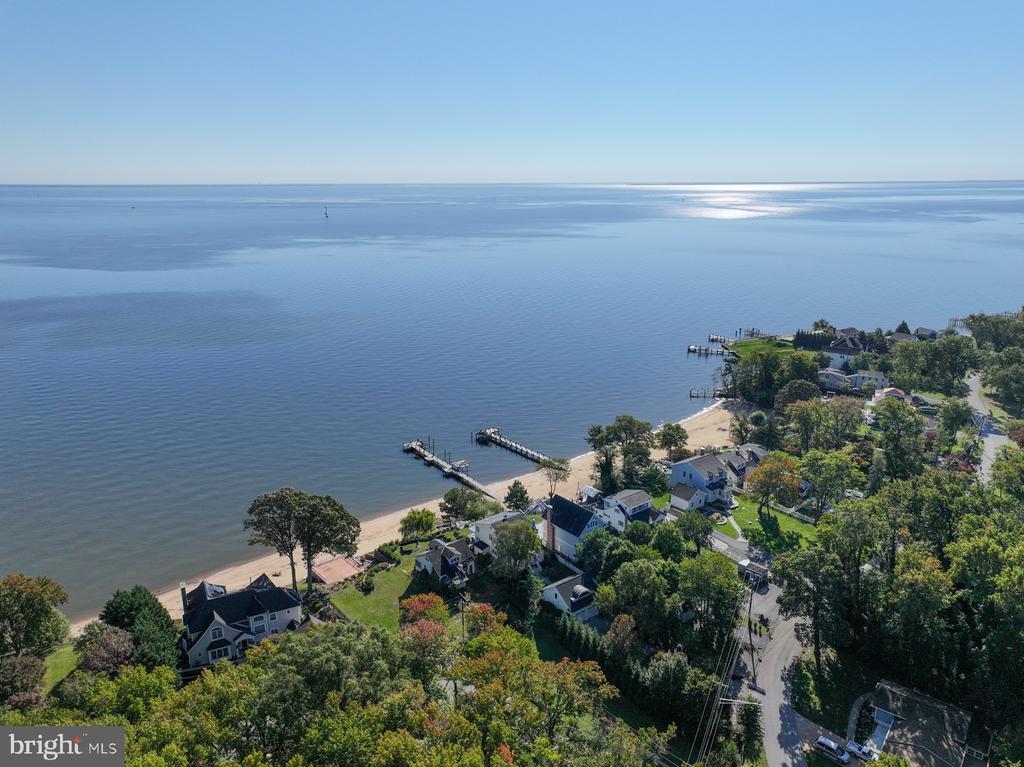 8163 BAYSIDE DRIVE