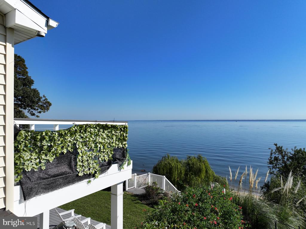 8163 BAYSIDE DRIVE