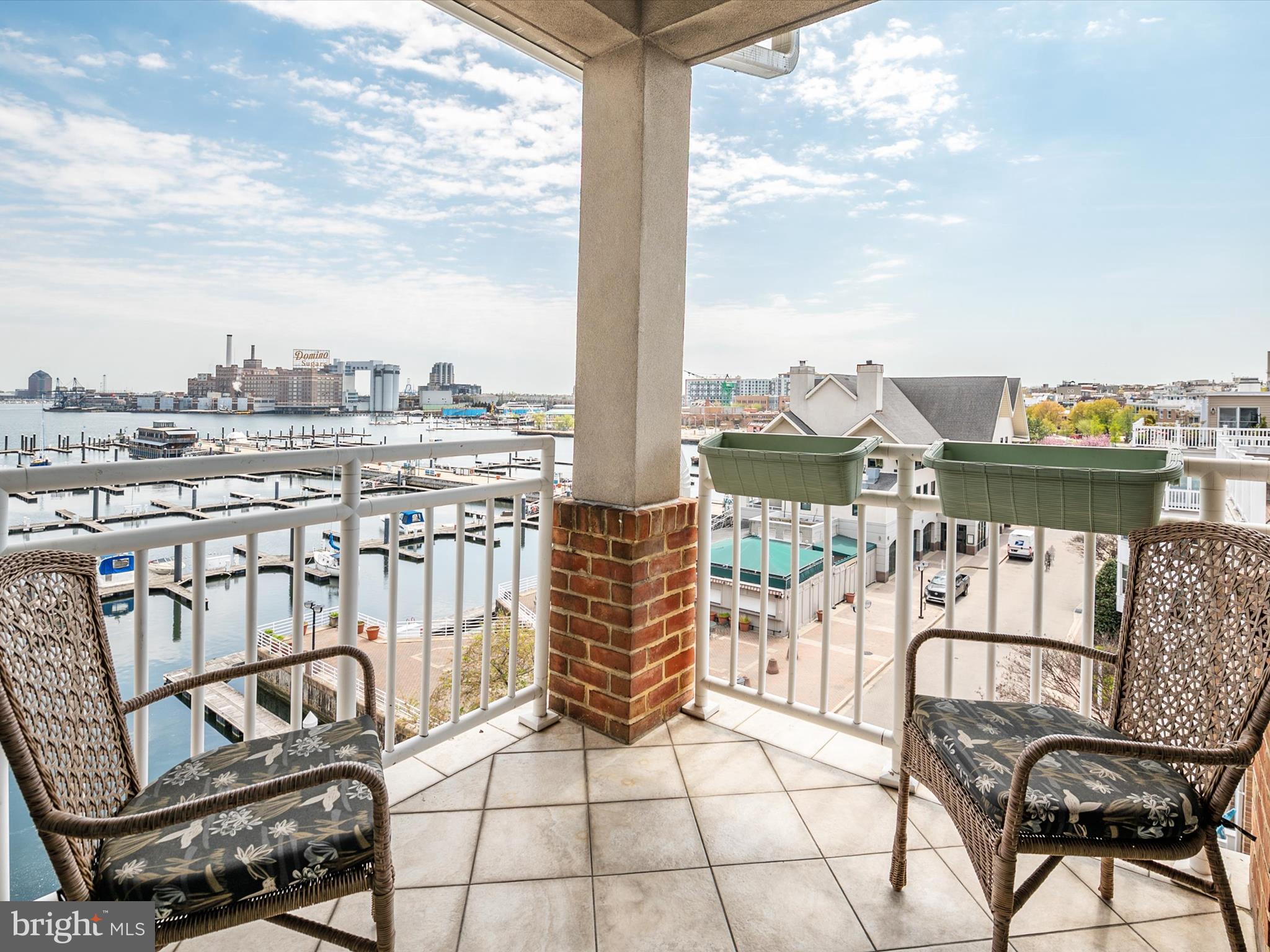 23 PIERSIDE DRIVE 438