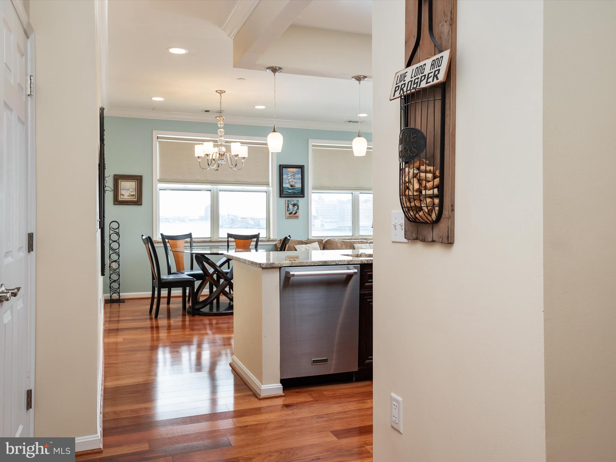 23 PIERSIDE DRIVE 438