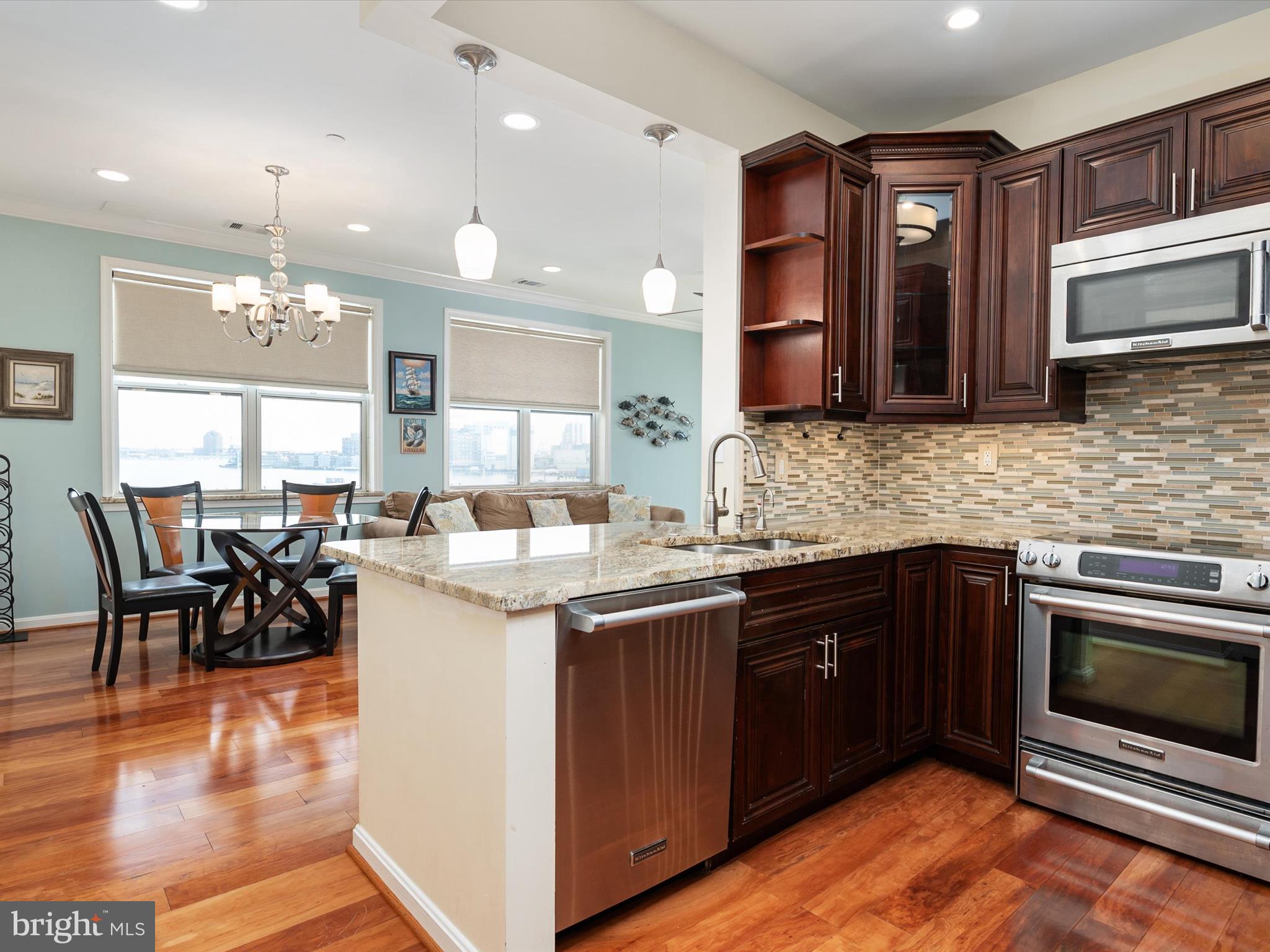 23 PIERSIDE DRIVE 438