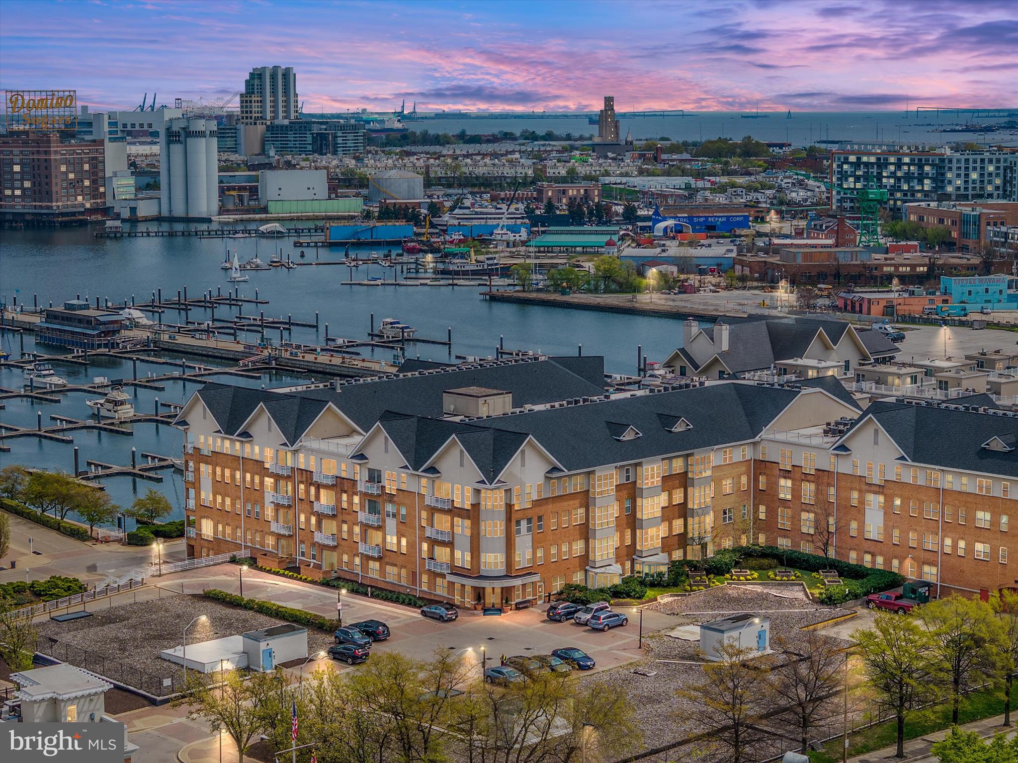 23 PIERSIDE DRIVE 438