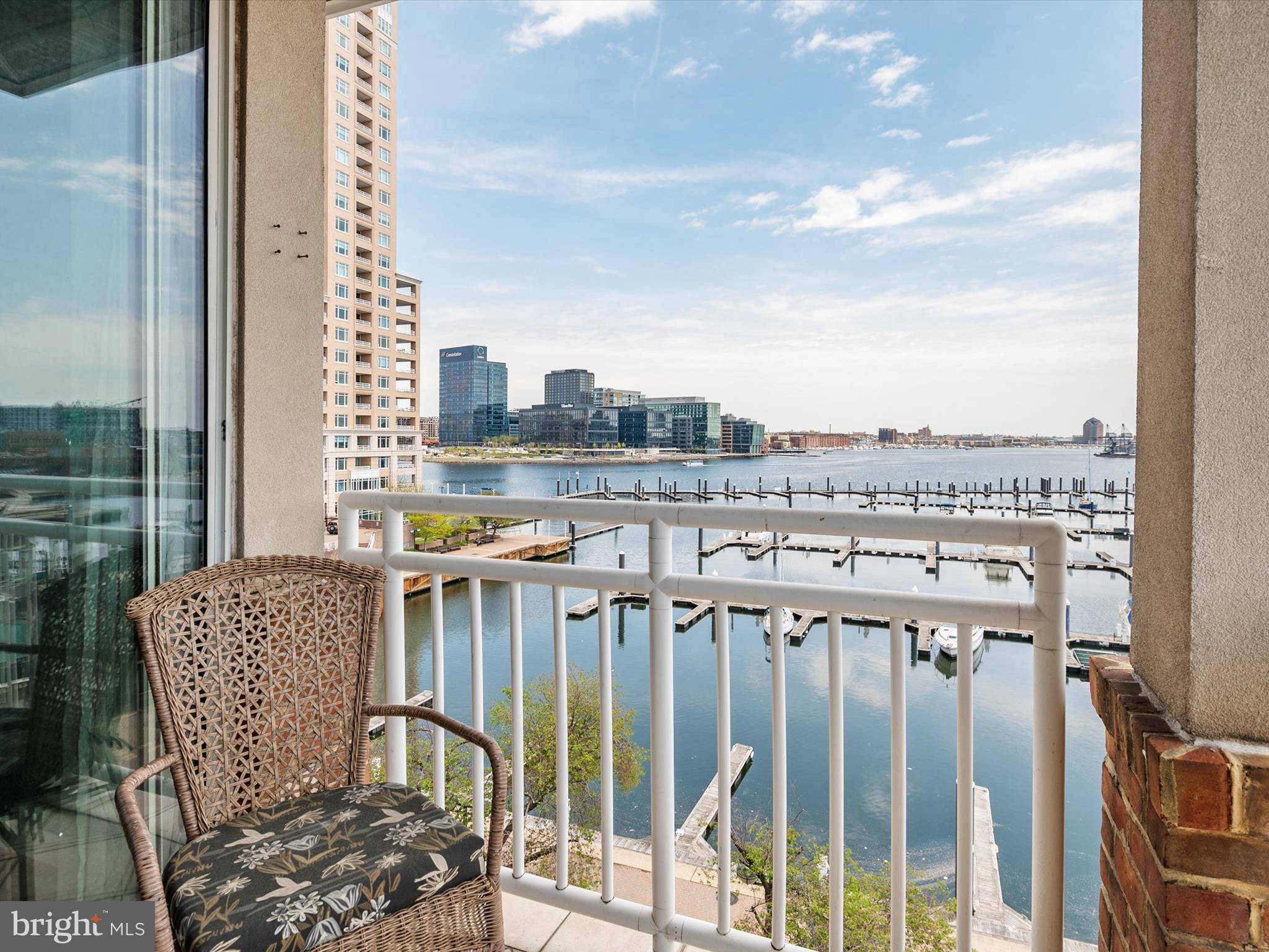 23 PIERSIDE DRIVE 438
