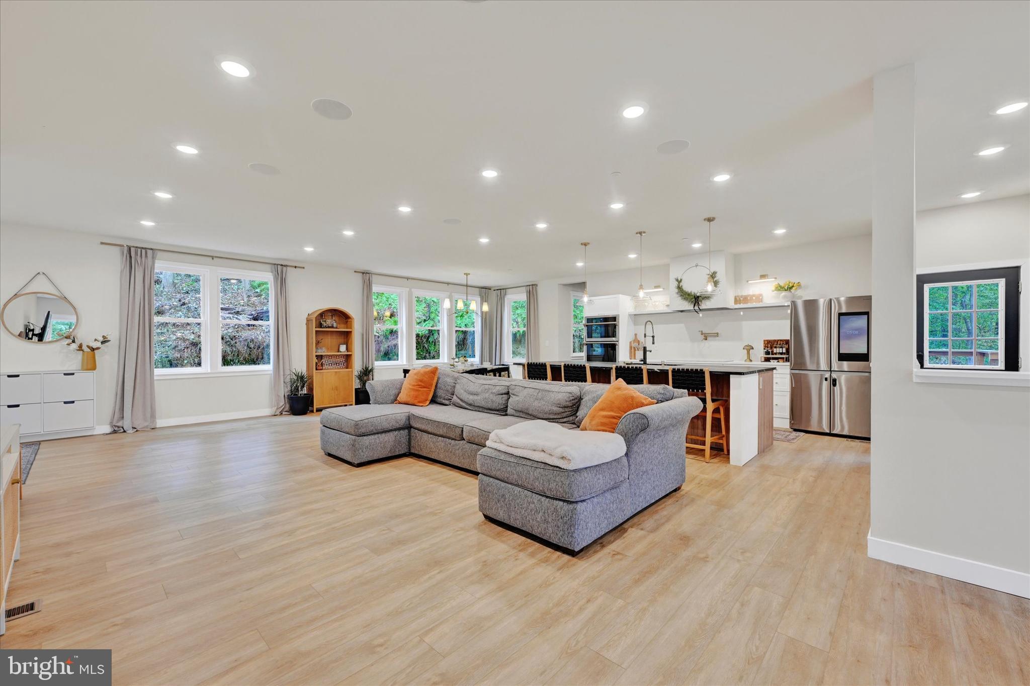 5437 GLEN ARM ROAD