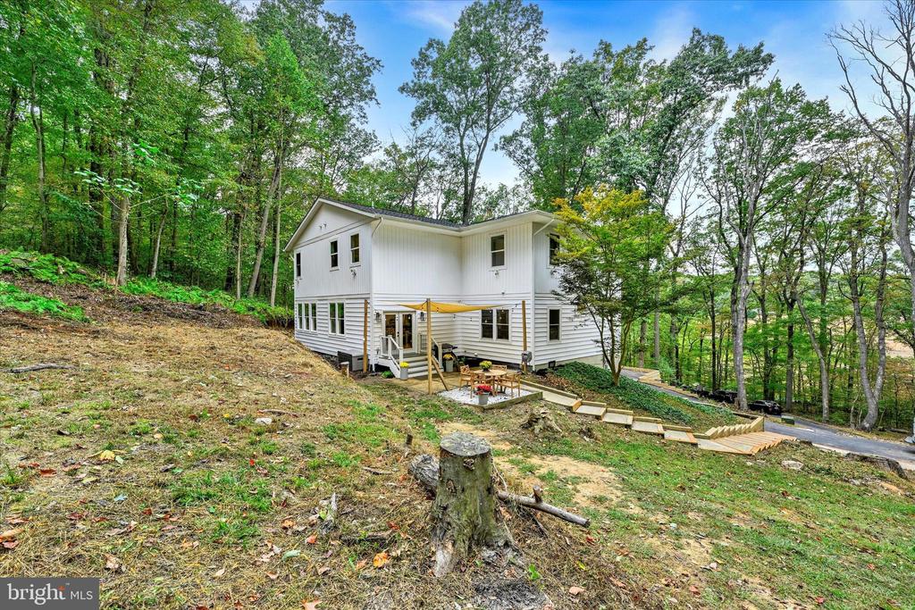 5437 GLEN ARM ROAD