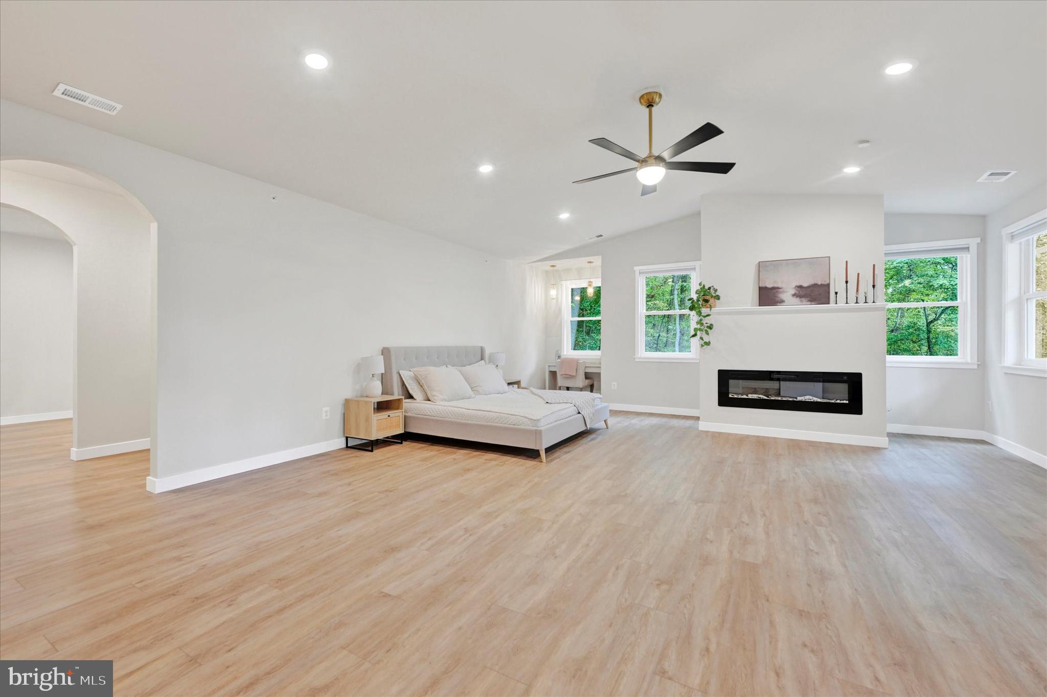 5437 GLEN ARM ROAD