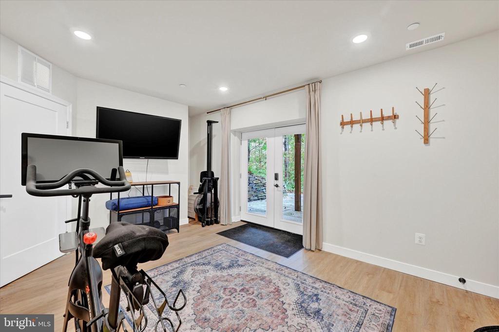 5437 GLEN ARM ROAD
