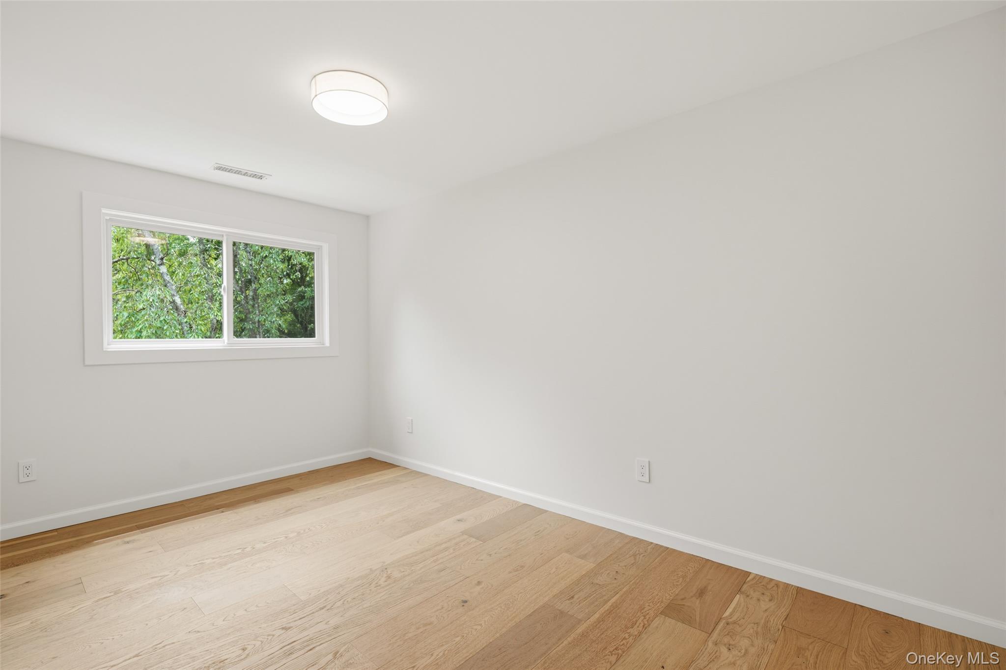 276 Agor Lane