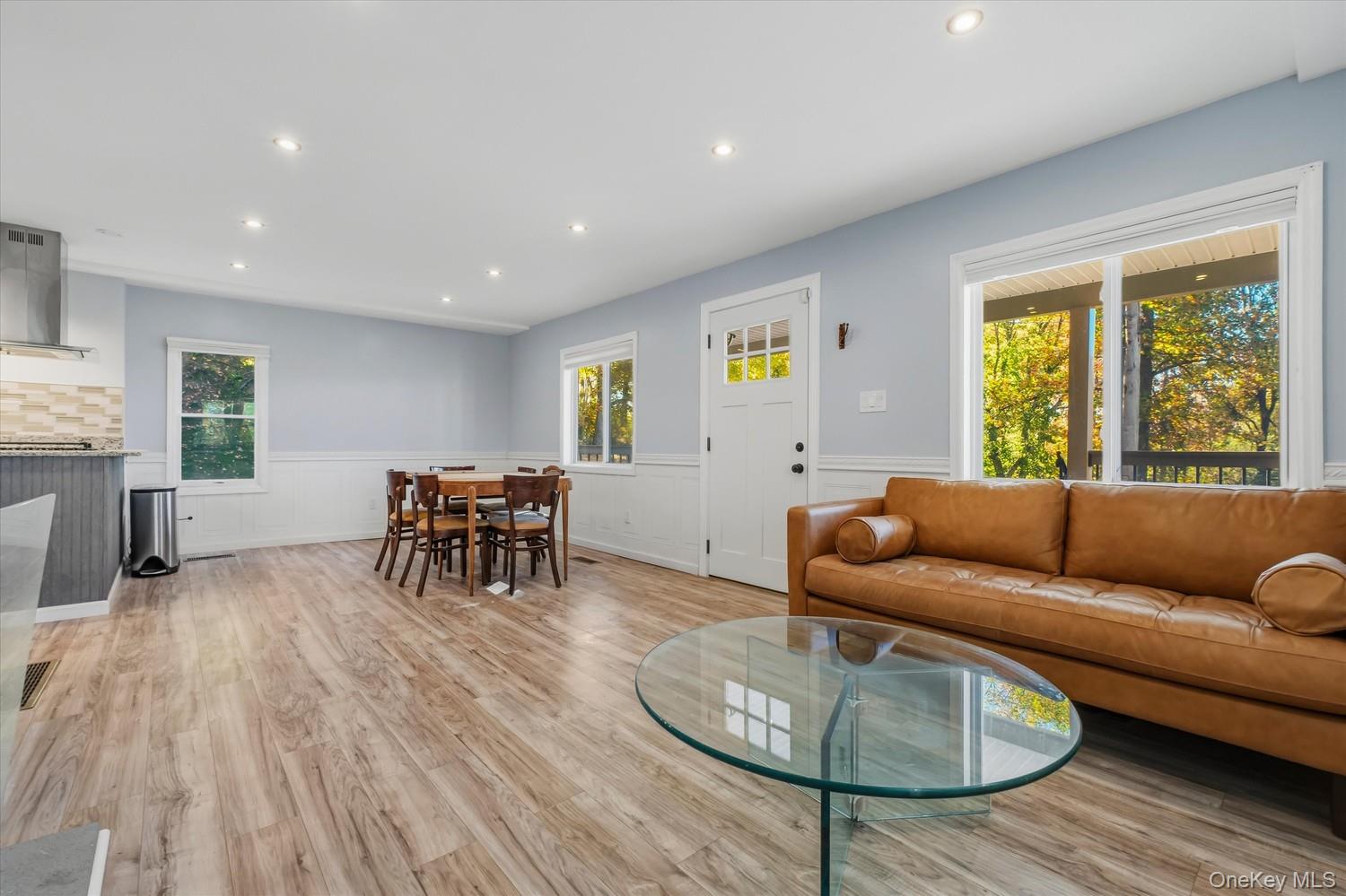 165 E Dorsey Lane