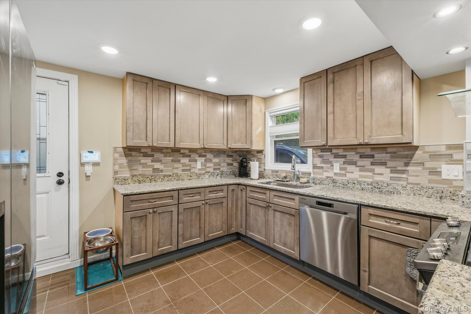 165 E Dorsey Lane