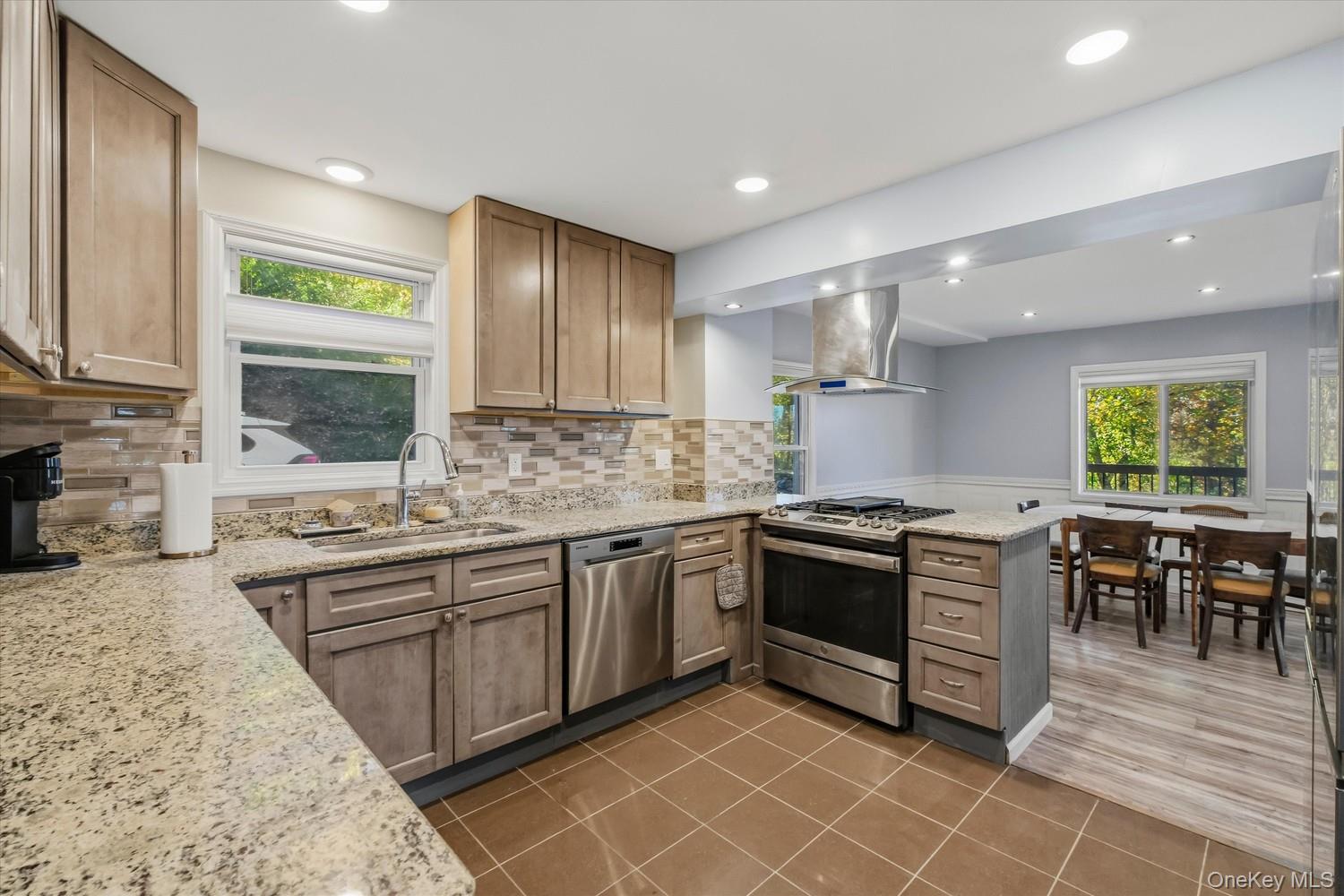 165 E Dorsey Lane