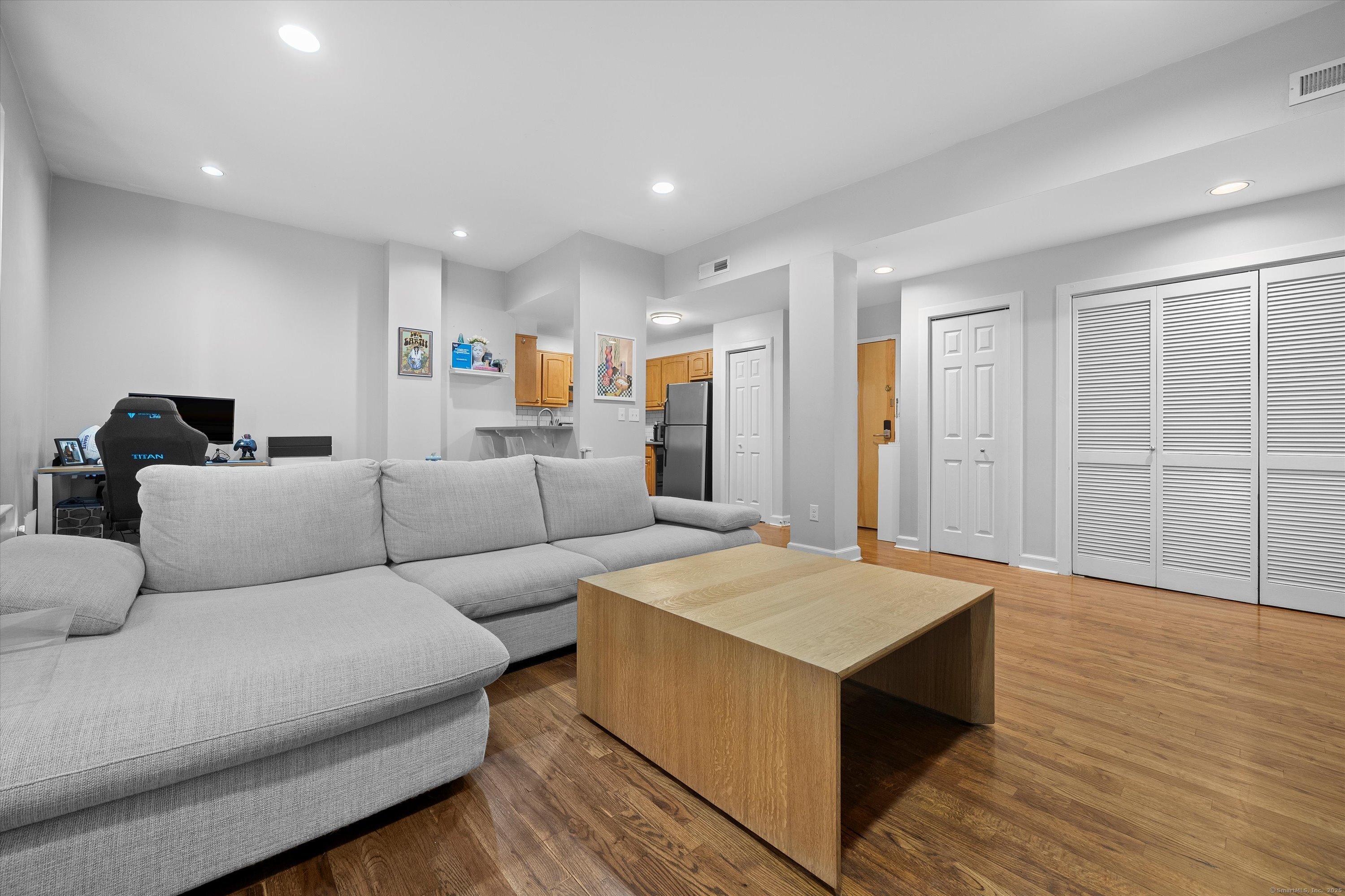 125 Washington Street APT 203