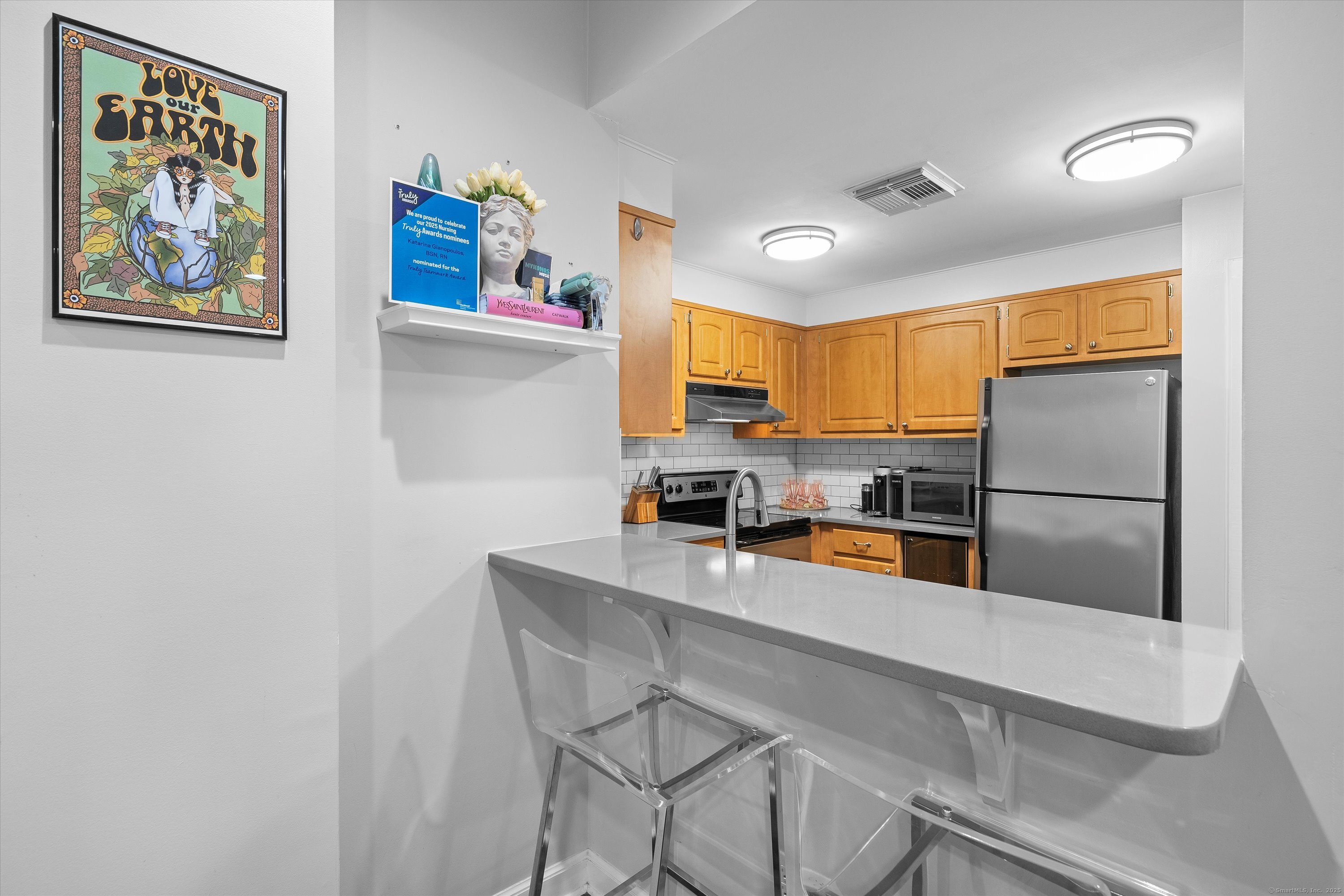 125 Washington Street APT 203