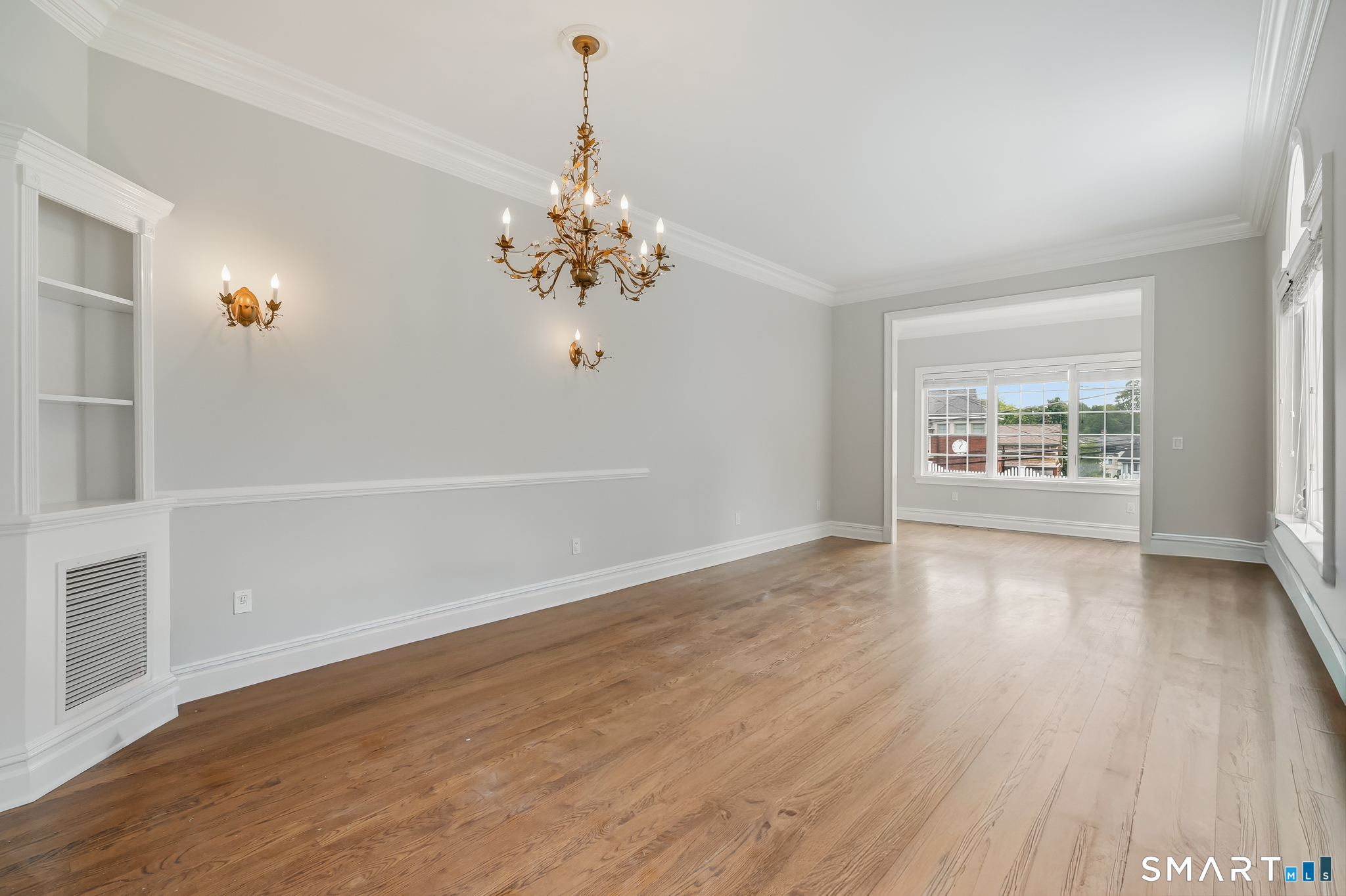 80 East Putnam Avenue