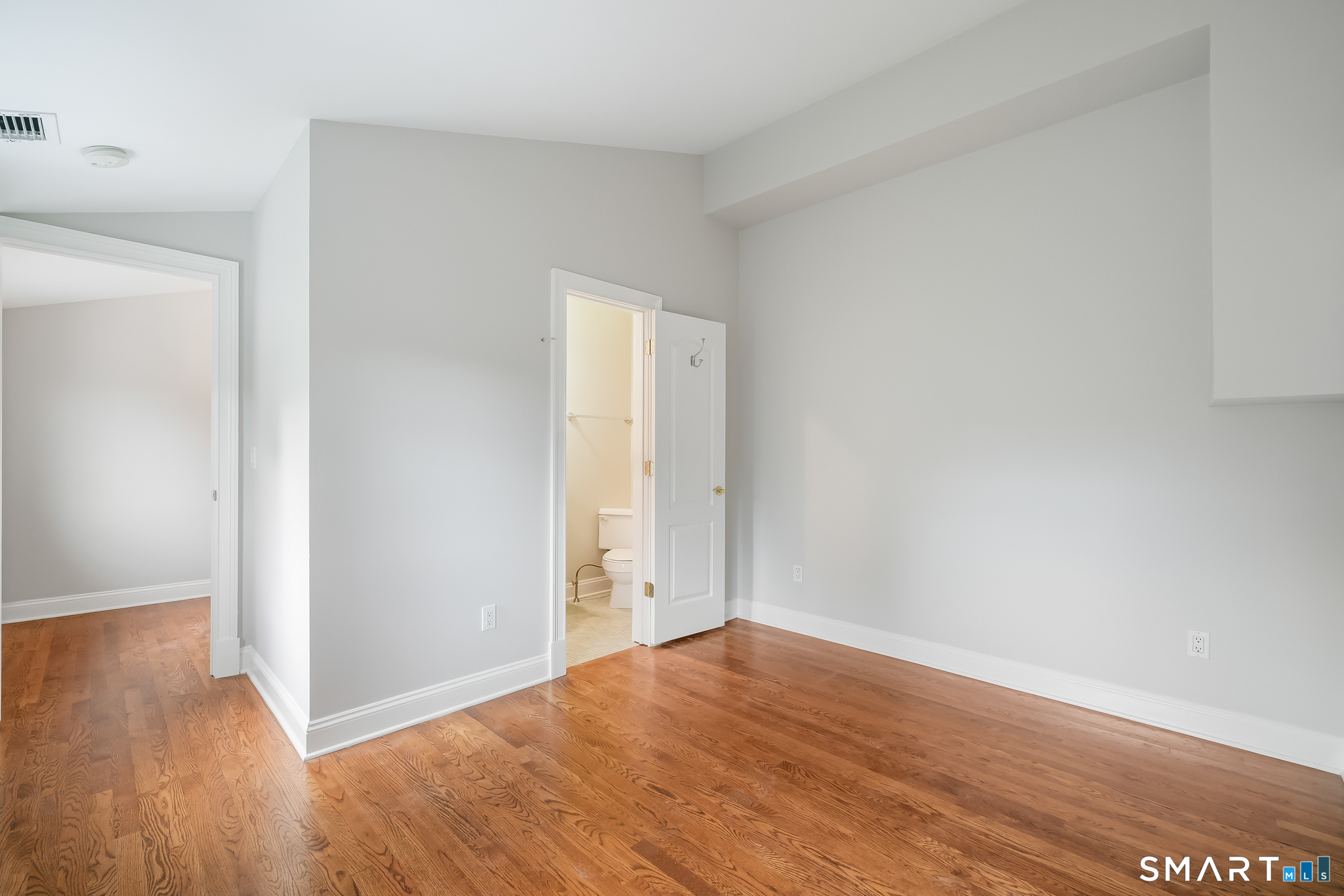 80 East Putnam Avenue