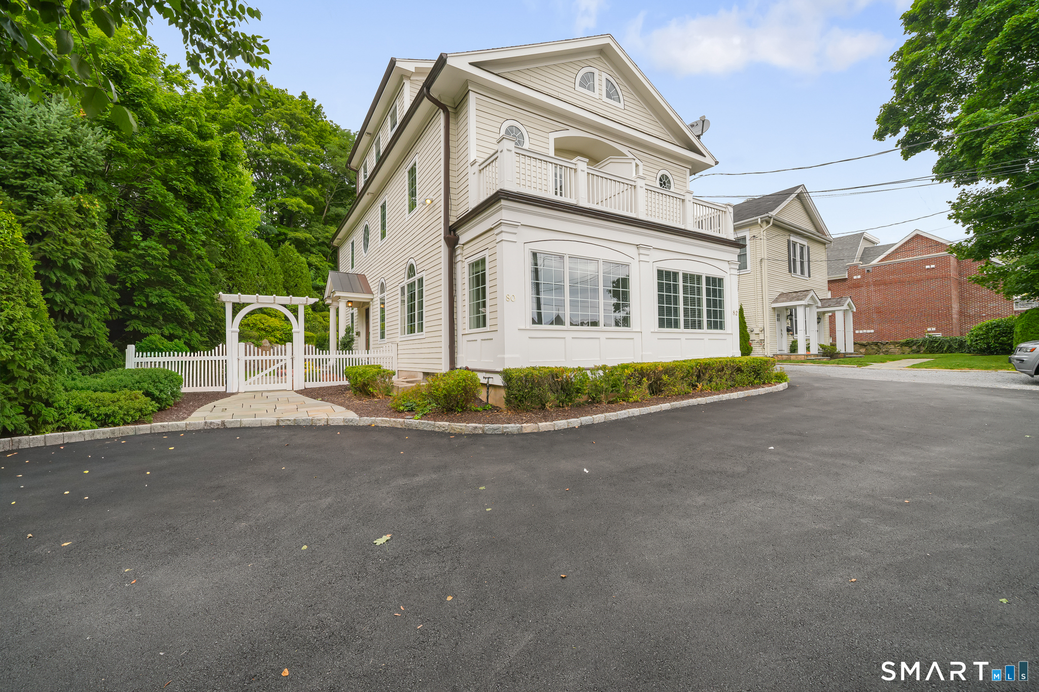 80 East Putnam Avenue