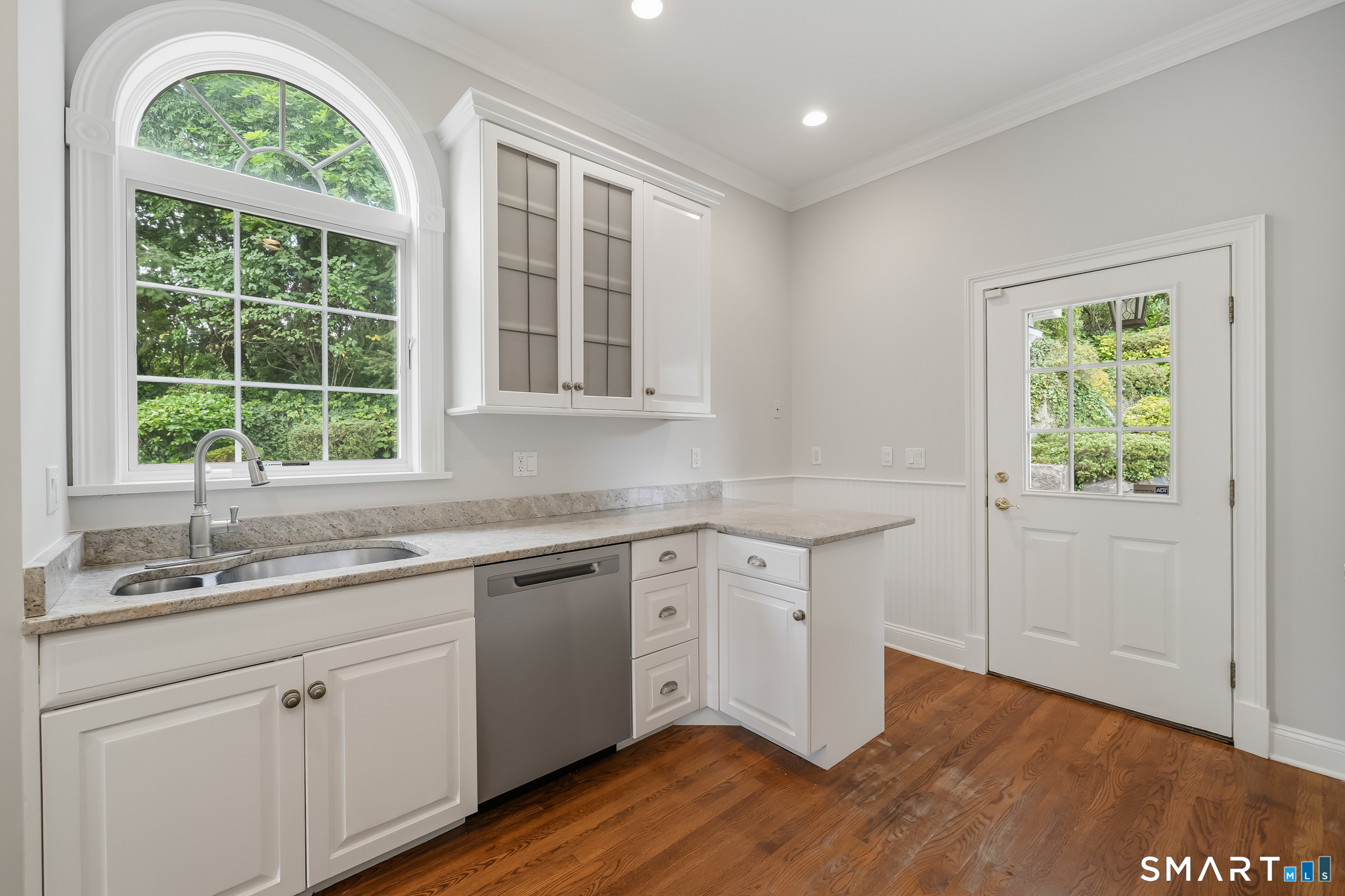 80 East Putnam Avenue