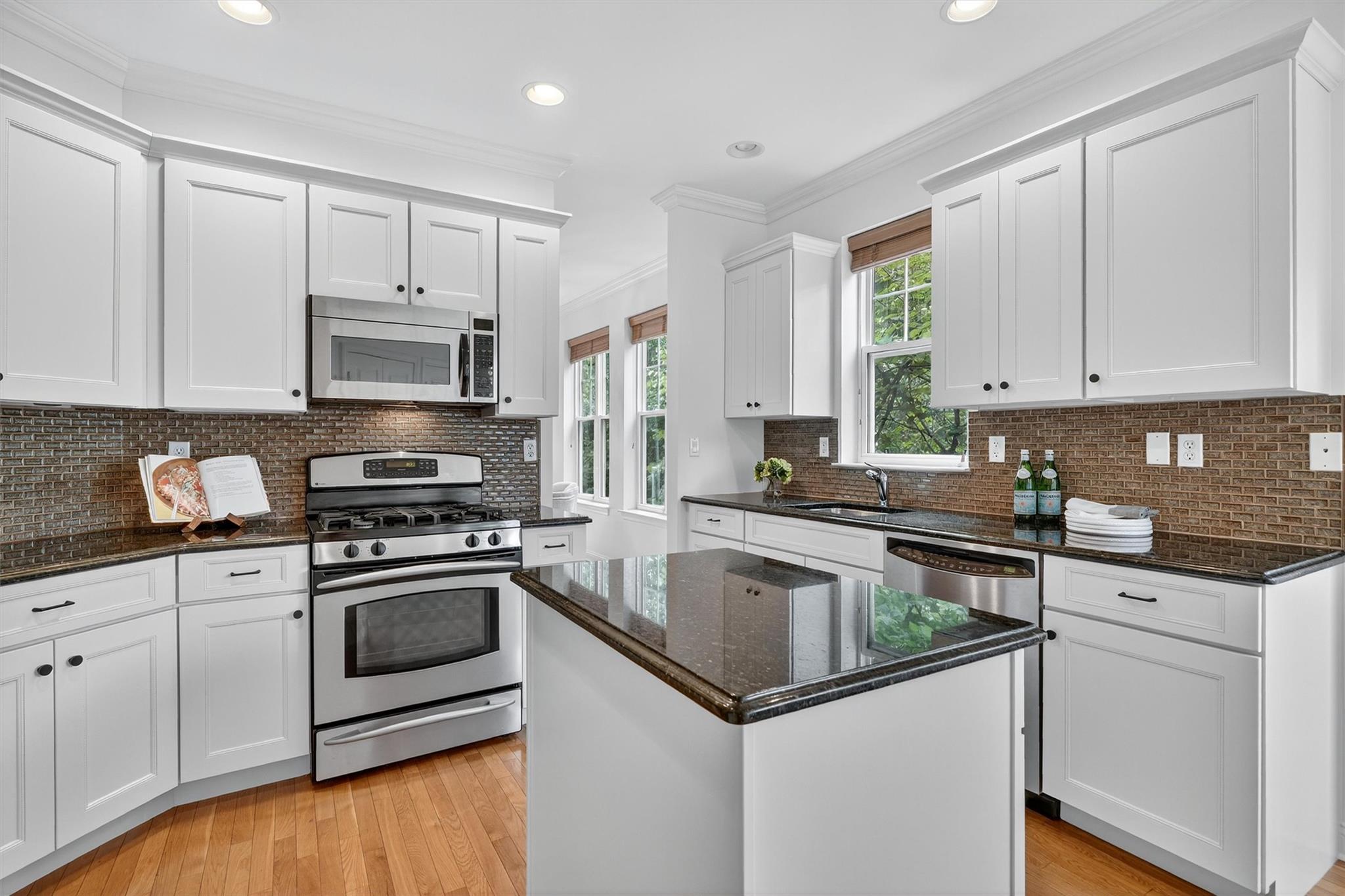 28 Wyldwood Drive