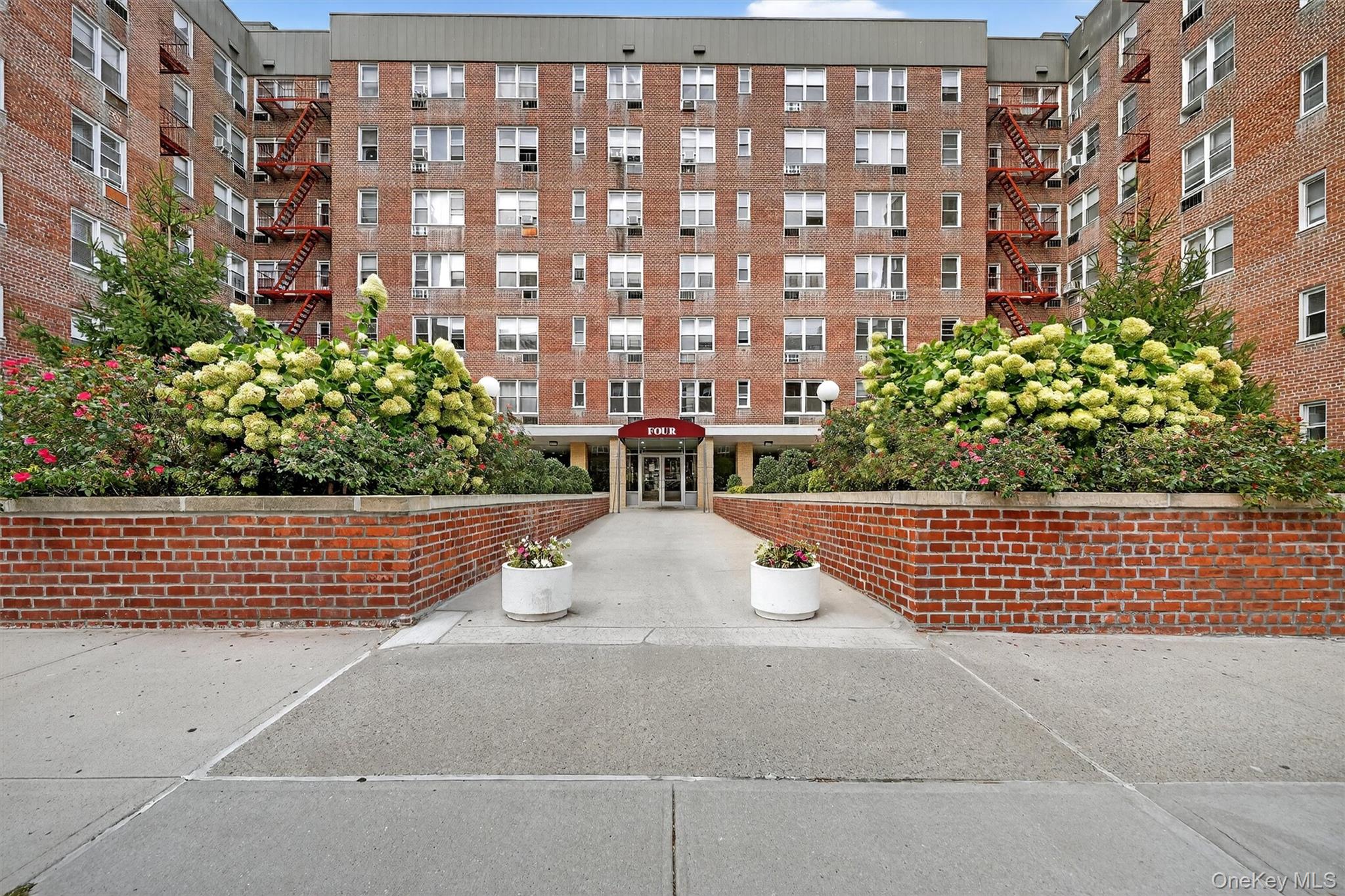 4 Sadore Lane Unit: 4U
