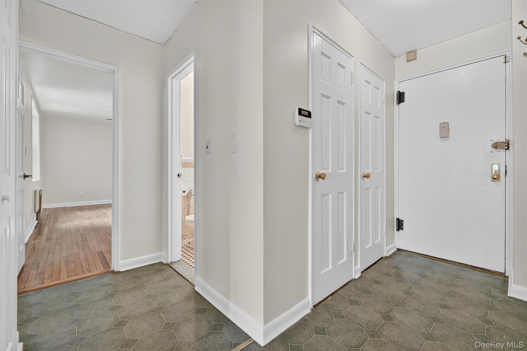 4 Sadore Lane Unit: 4U