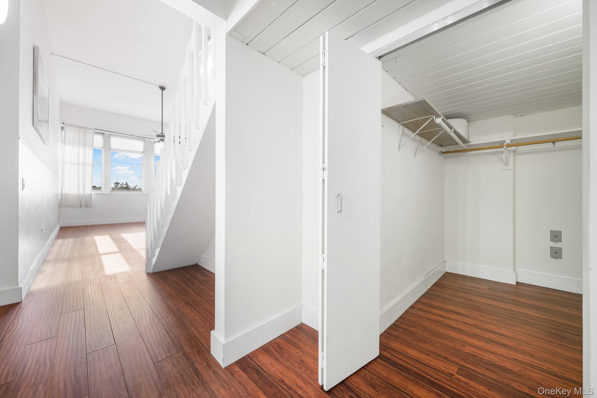 1 Landmark Square Unit: 431