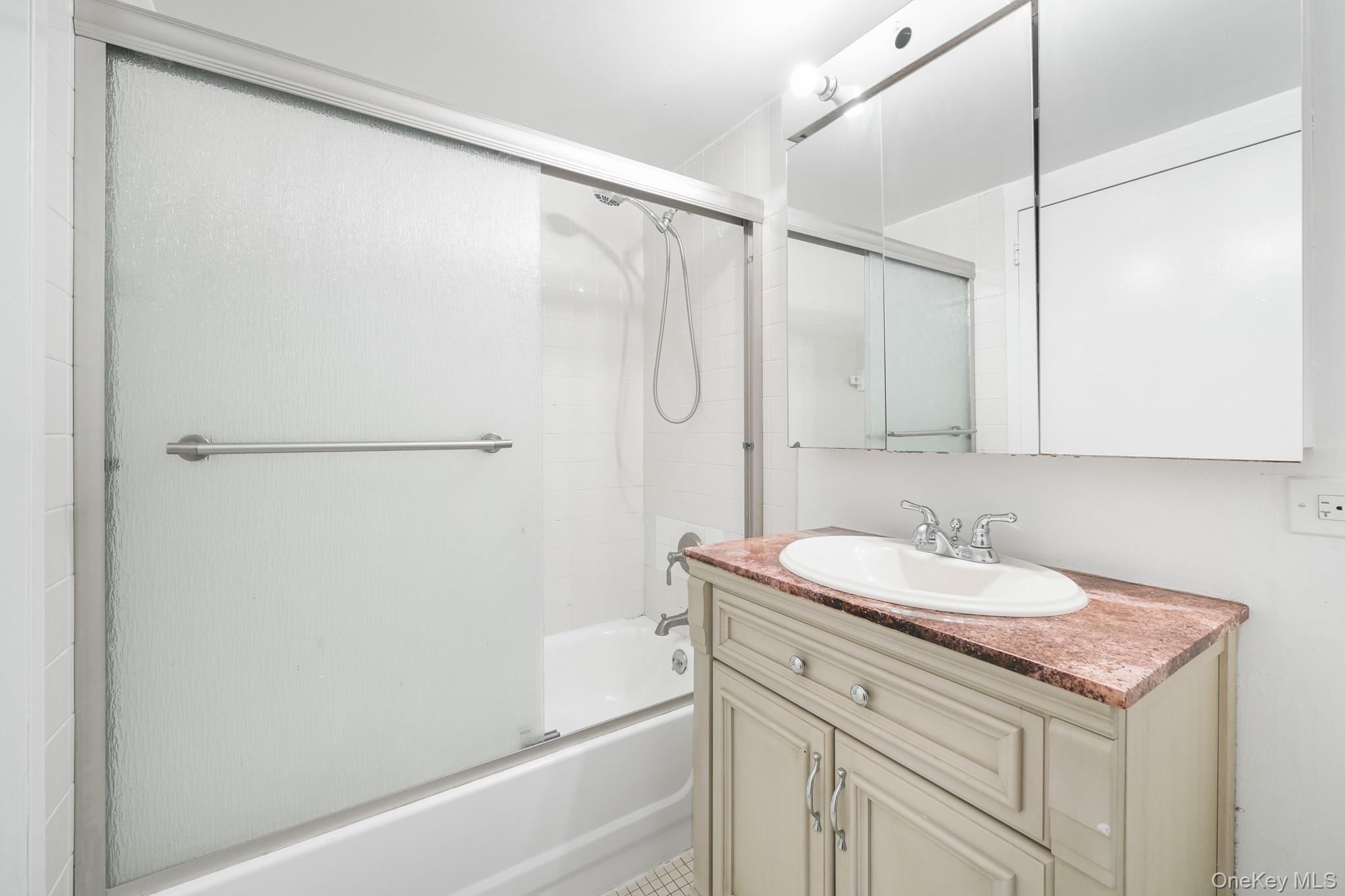 1 Landmark Square Unit: 431