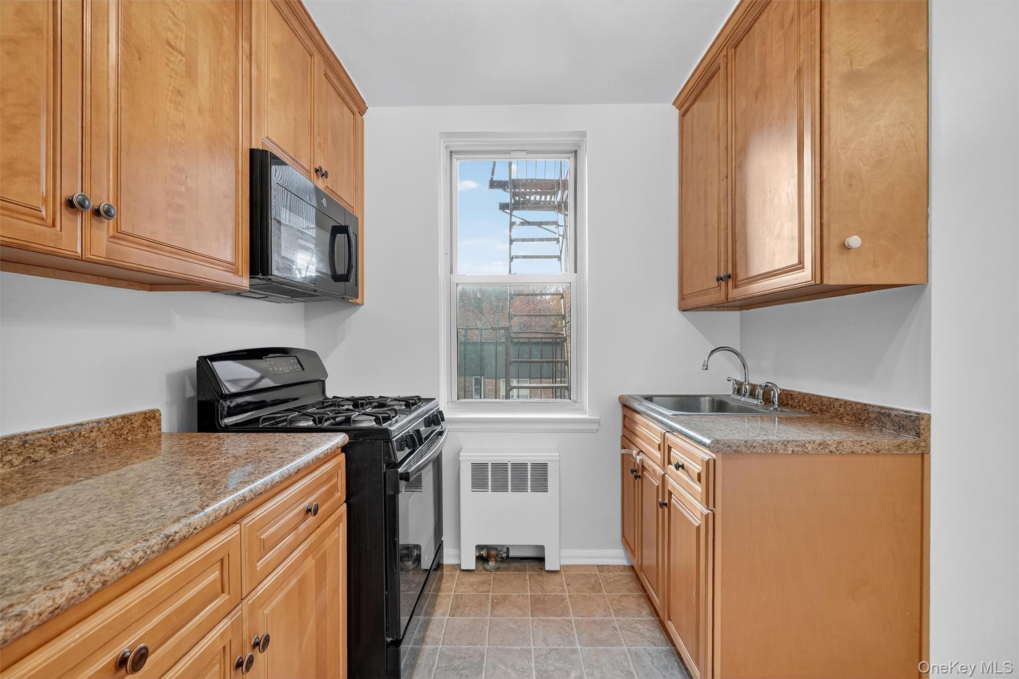 1 Georgia Avenue Unit: 6C