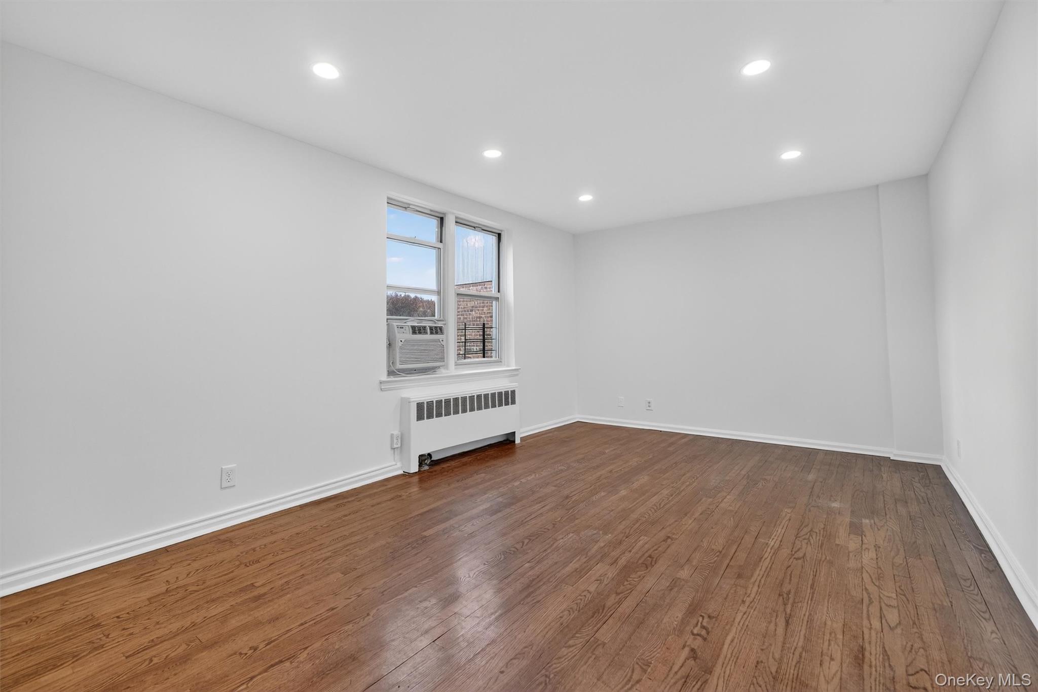1 Georgia Avenue Unit: 6C