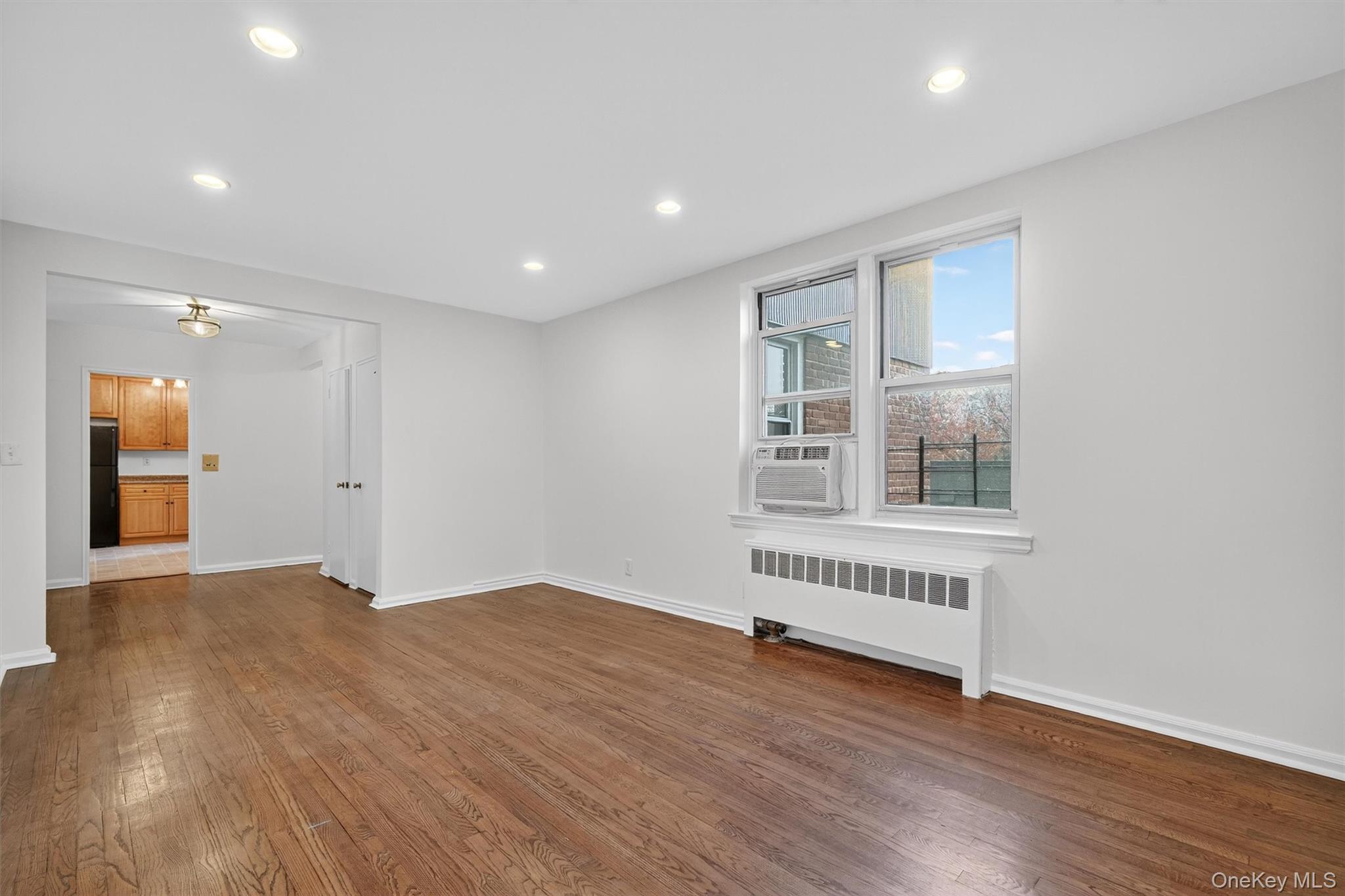 1 Georgia Avenue Unit: 6C