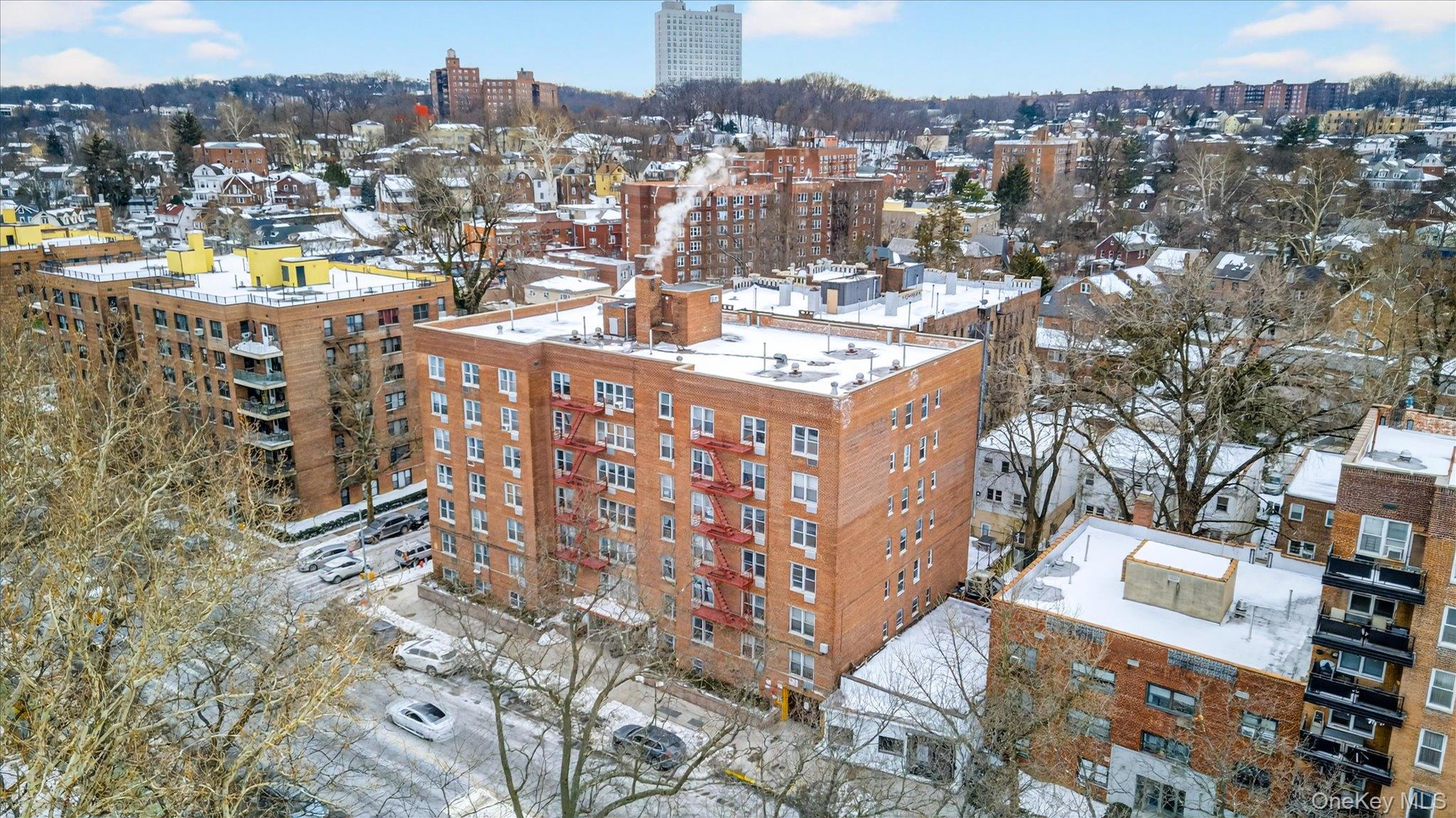 6535 Broadway Unit: 1G