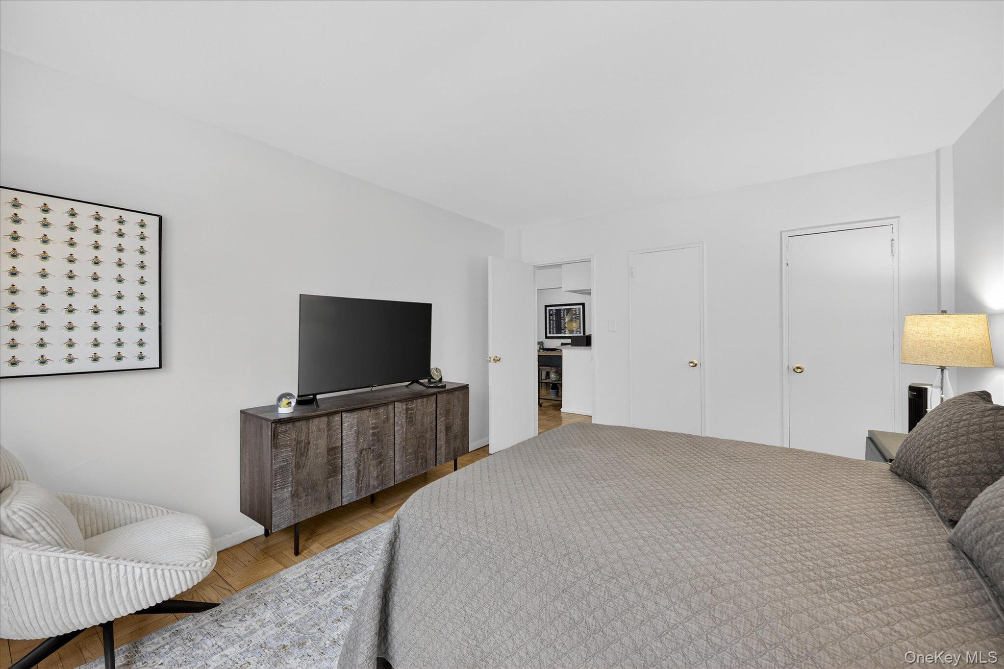 6535 Broadway Unit: 1G